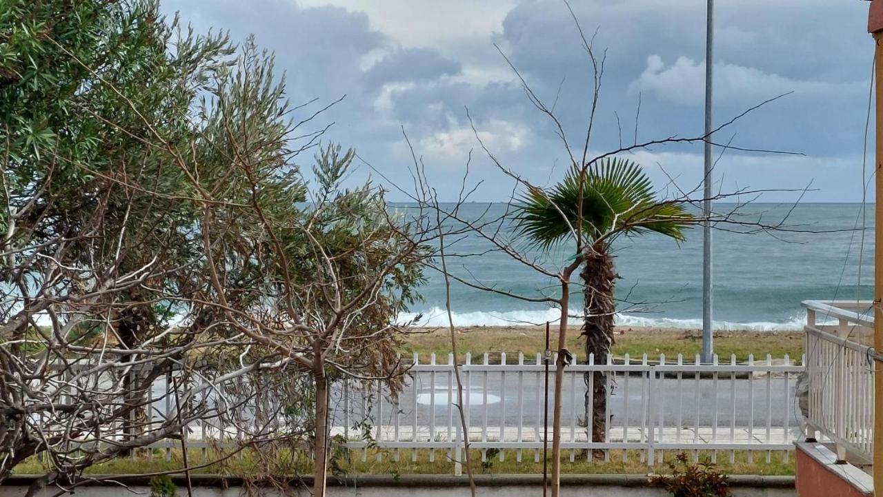 Villa Sevi Vrasná Exteriér fotografie